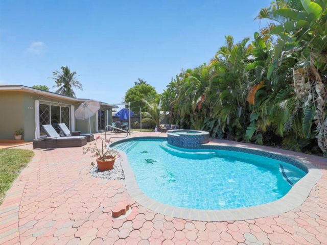  3 BR,  2.00 BTH &nbsp;European style home in Pompano Beach