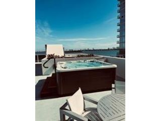 [PHOTO]