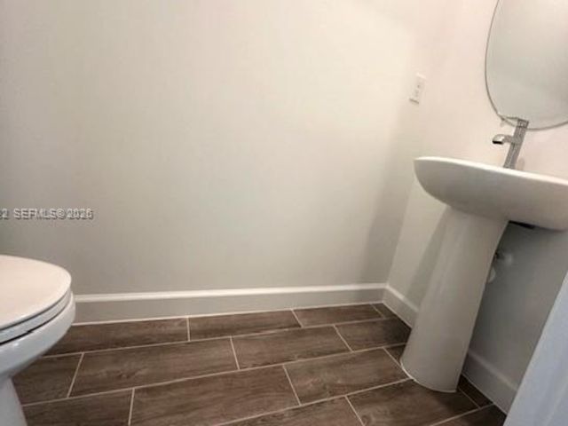 [PHOTO]