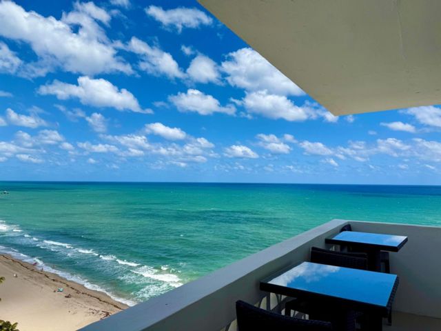  2 BR,  2.00 BTH &nbsp; style home in Fort Lauderdale
