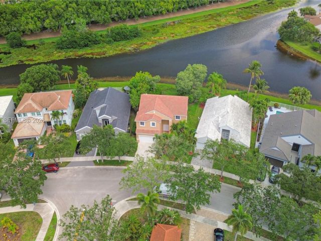 5 BR,  4.00 BTH &nbsp; style home in Fort Lauderdale