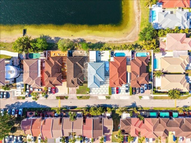  4 BR,  3.00 BTH &nbsp; style home in Miami