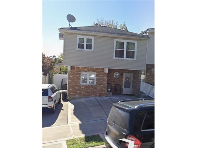  5 BR,  0.00 BTH &nbsp;Multi-family style home in Woodrow