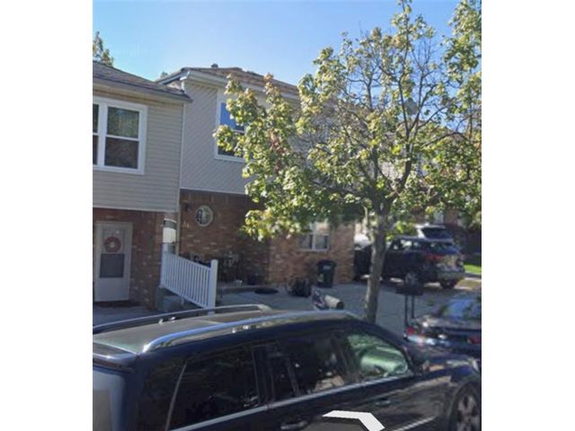  5 BR,  0.00 BTH &nbsp;Multi-family style home in Woodrow