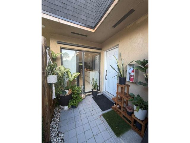 [Miami Real Estate, listing number 3342098]