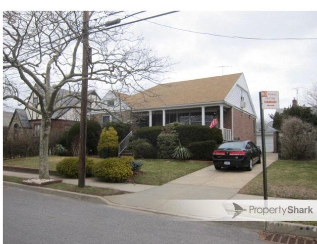 [Neponsit Real Estate, listing number 3342159]