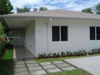  3 BR,  2.00 BTH &nbsp; style home in Miami