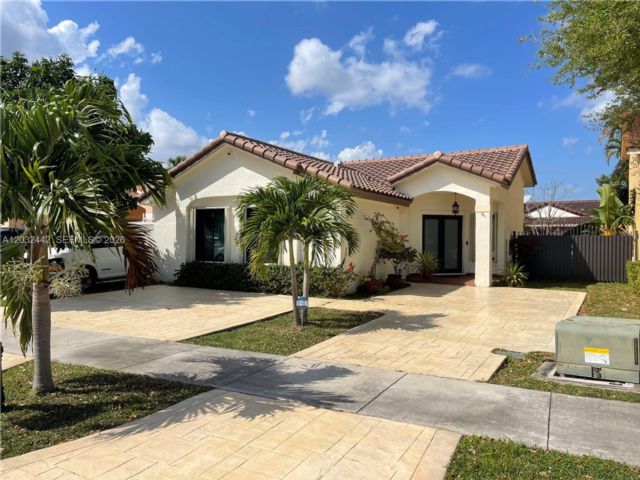  3 BR,  2.00 BTH &nbsp; style home in Miami