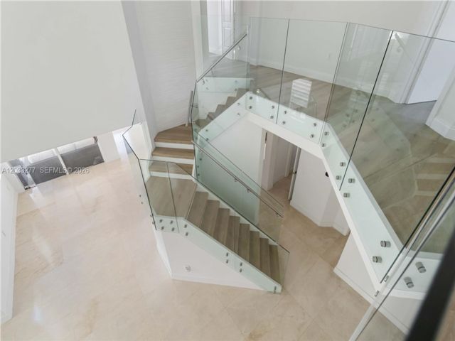 [PHOTO]