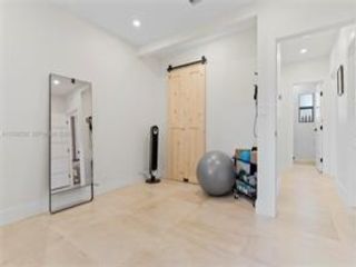 [PHOTO]