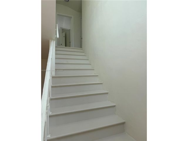 [PHOTO]