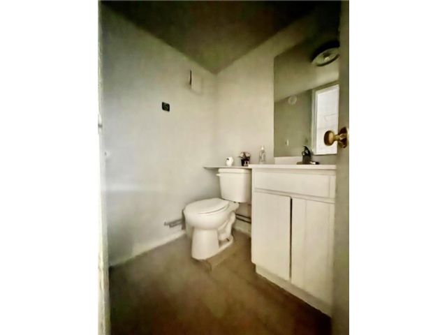 [PHOTO]
