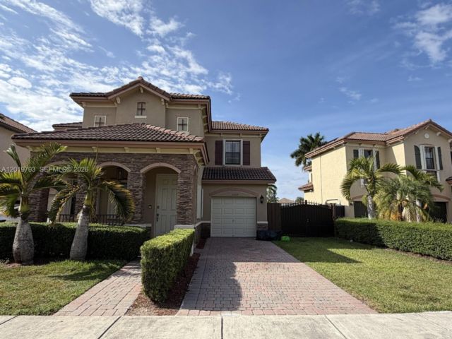  4 BR,  2.50 BTH &nbsp;Townhouse style home in Homestead