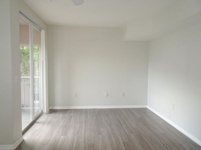 [PHOTO]