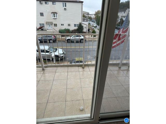 [PHOTO]