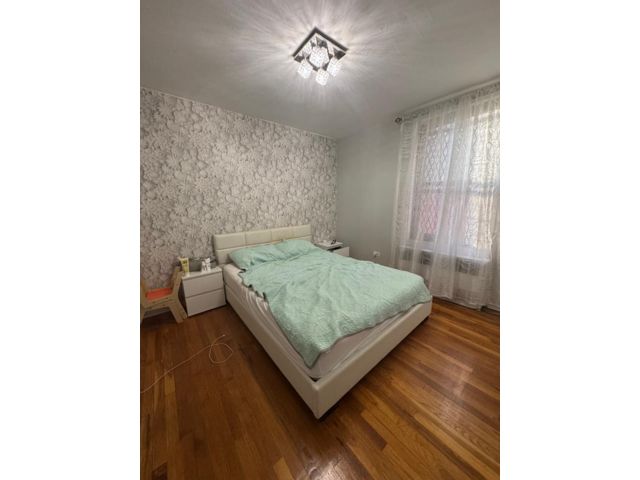 [PHOTO]
