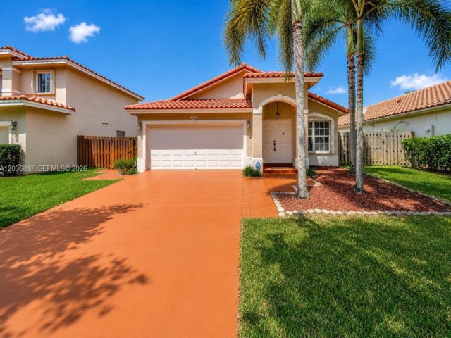  3 BR,  2.00 BTH &nbsp; style home in Davie