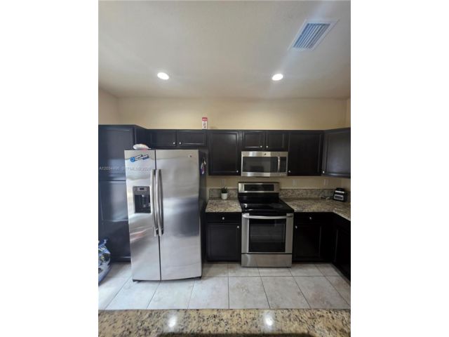  3 BR,  2.00 BTH &nbsp; style home in Miami