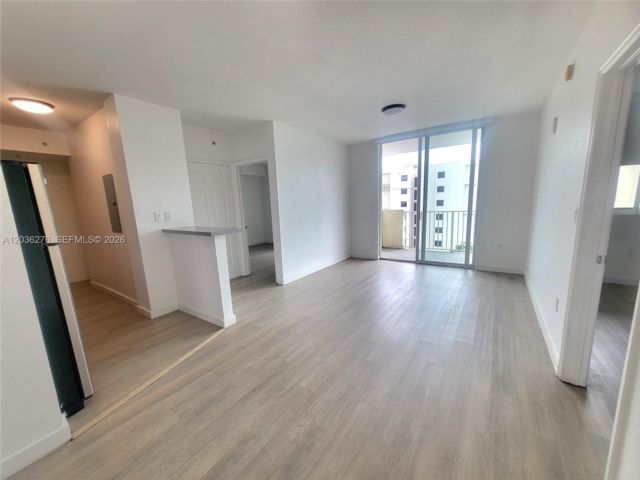  2 BR,  2.00 BTH &nbsp; style home in Miami