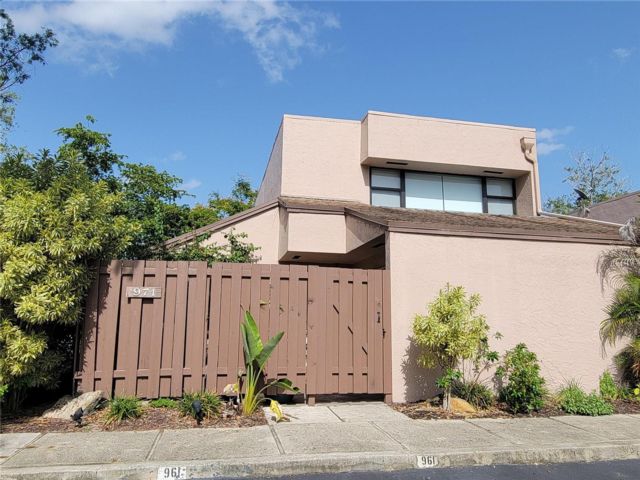  2 BR,  2.00 BTH &nbsp; style home in Pembroke Pines