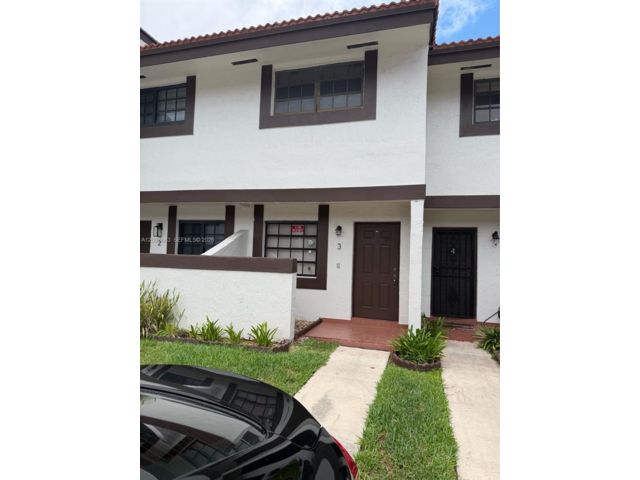  2 BR,  1.50 BTH &nbsp; style home in Miami