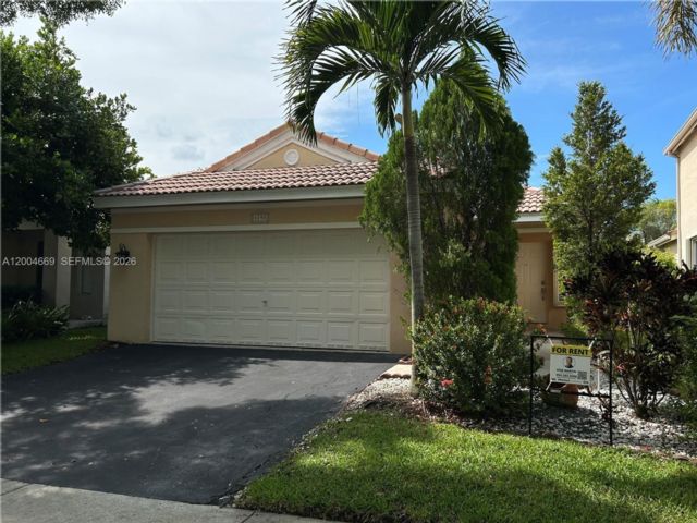  3 BR,  2.00 BTH &nbsp; style home in Davie