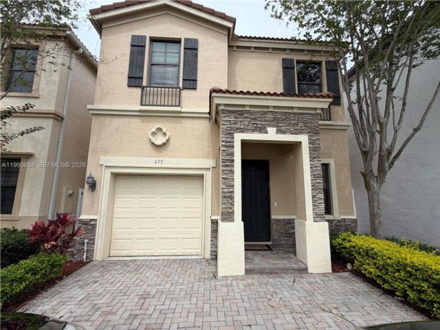  3 BR,  2.00 BTH &nbsp; style home in Miami