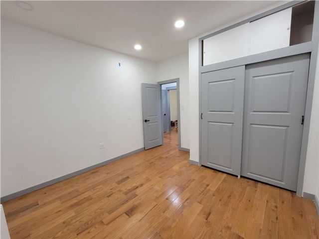  4 BR,  1.00 BTH &nbsp;Multi-family style home in Canarsie