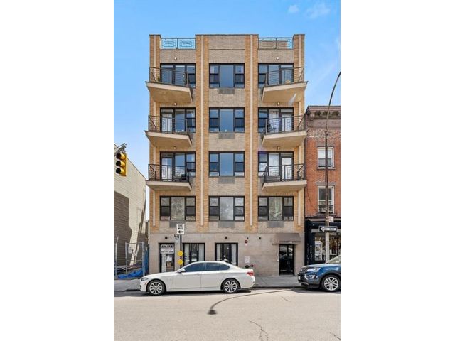  1 BR,  1.00 BTH &nbsp;Condominium style home in Bedford Stuyvesant