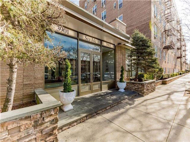 1 BR,  1.00 BTH &nbsp;Co-op style home in Sheepshead Bay