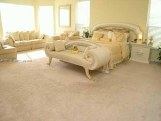 [PHOTO]