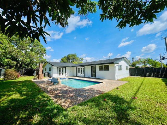  4 BR,  2.00 BTH &nbsp; style home in Fort Lauderdale