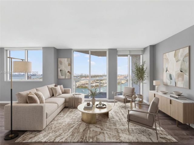  2 BR,  2.00 BTH &nbsp; style home in Miami