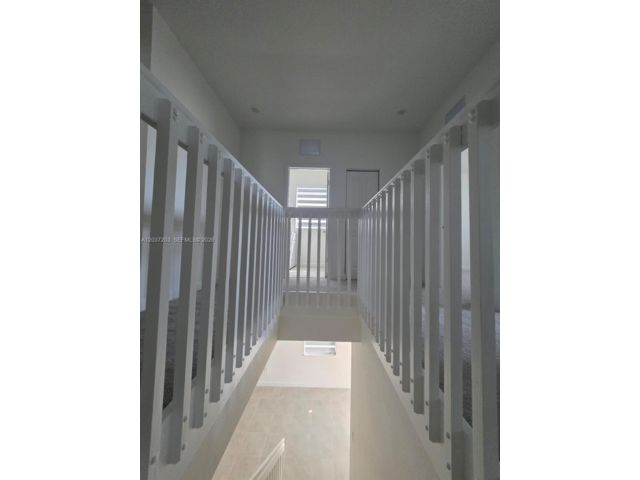[PHOTO]