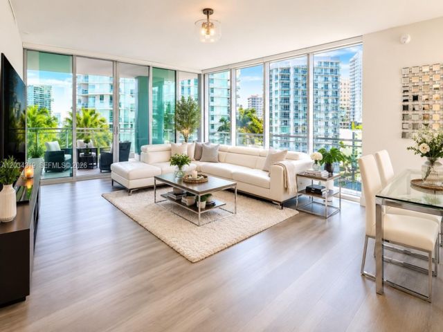  2 BR,  2.50 BTH &nbsp; style home in Miami