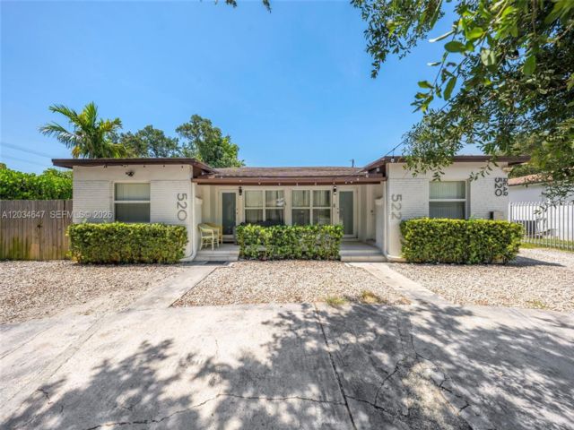  2 BR,  1.00 BTH &nbsp; style home in Miami