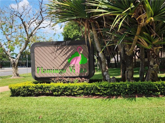  2 BR,  2.00 BTH &nbsp; style home in Pembroke Pines