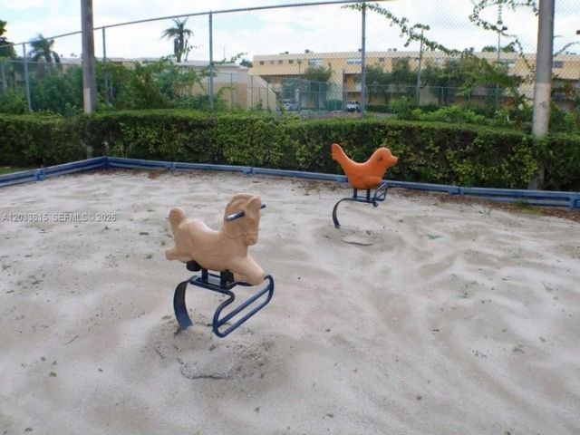 [PHOTO]