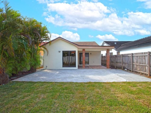 3 BR,  2.00 BTH &nbsp; style home in Miami