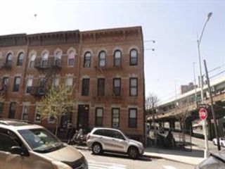 14 BR,  6.00 BTH &nbsp;Multi-family style home in Sunset Park
