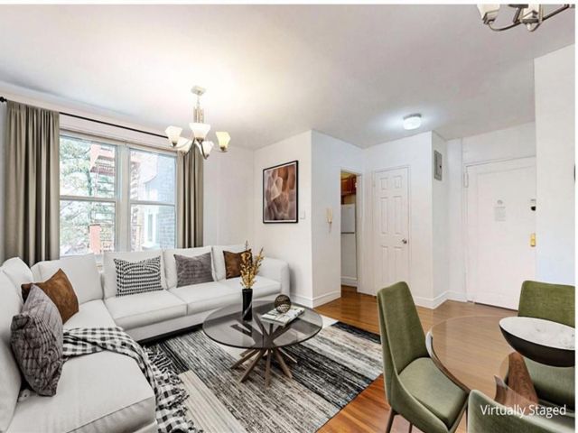  1 BR,  1.00 BTH &nbsp;Co-op style home in Gravesend