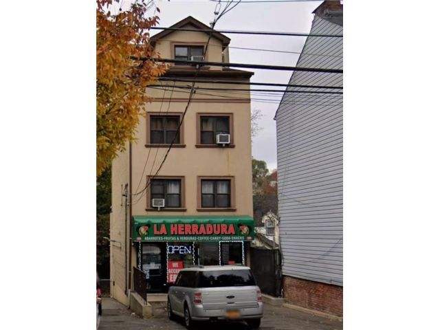 Studio,  0.00 BTH &nbsp;Store style home in St. George