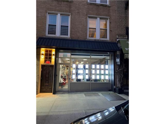 Studio,  0.00 BTH &nbsp;Store style home in Bay Ridge