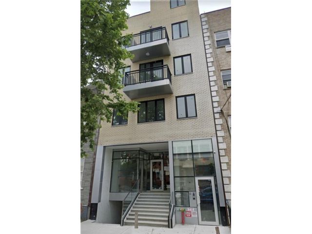 Studio,  0.00 BTH &nbsp;Commercial style home in Sunset Park