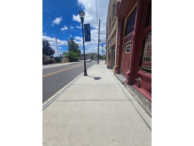 [PHOTO]