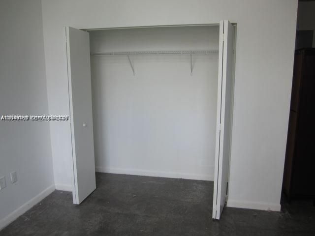 [PHOTO]