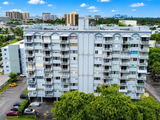  1 BR,  1.50 BTH &nbsp; style home in Biscayne Park