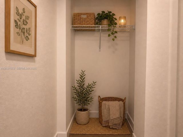 [PHOTO]