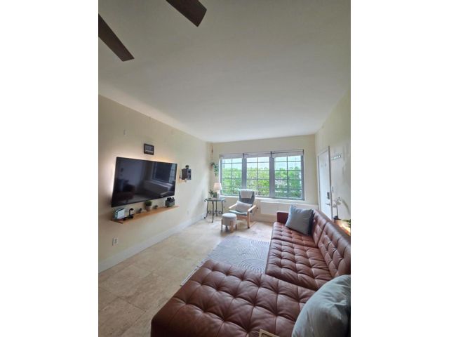  2 BR,  2.00 BTH &nbsp; style home in Carl Fisher
