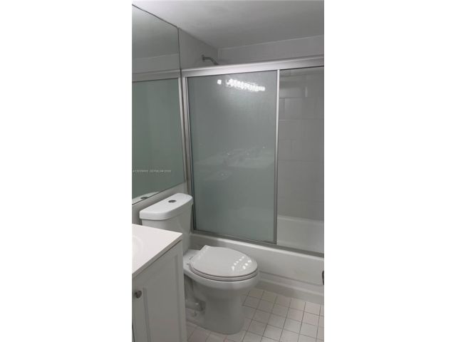 [PHOTO]